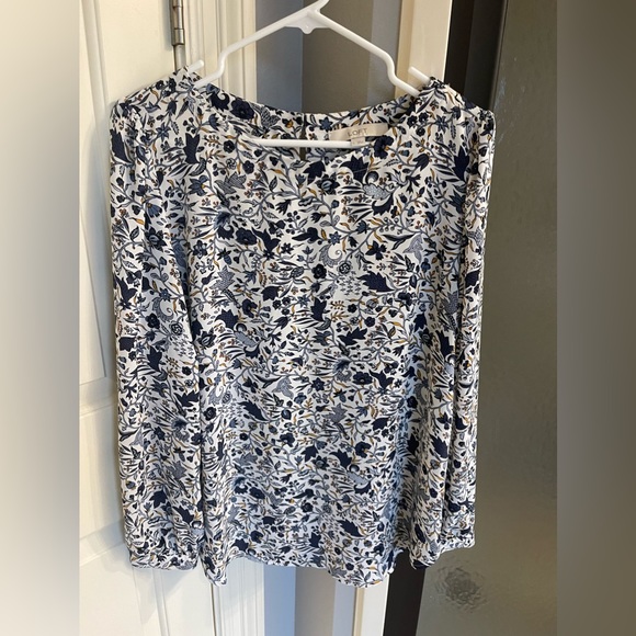 LOFT Tops - Loft White Blue Gold Floral Long Sleeve Top Size L